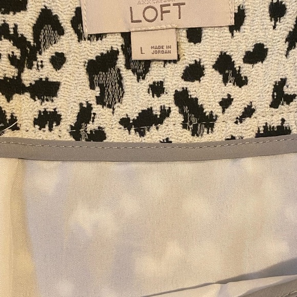 LOFT Snow Leopard Skirt Size L - Picture 4 of 17